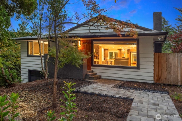 10045 Ne 15th Street, Bellevue