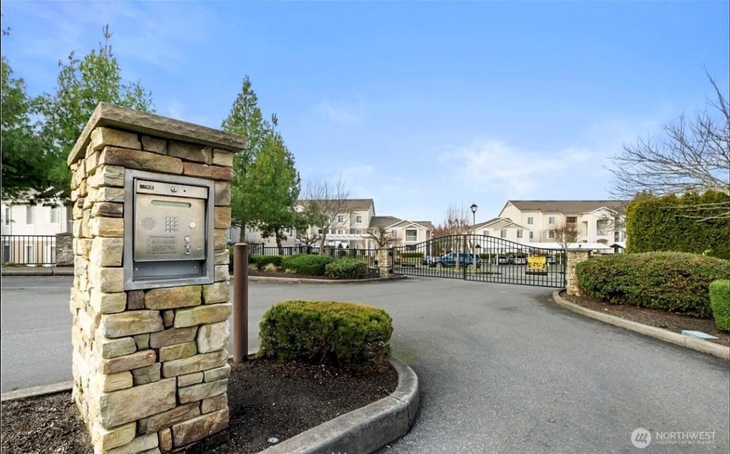 10109 E 186th Street 346, Puyallup