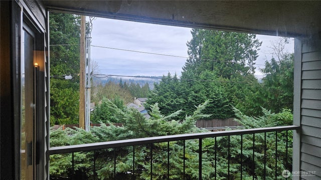 4737 W Lake Sammamish Pkwy Se A208, Issaquah