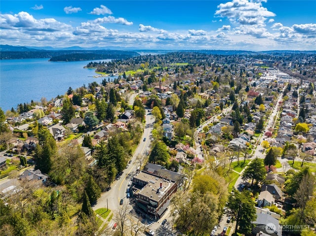 2809 1/2 Mount Rainier Drive S 4, Seattle