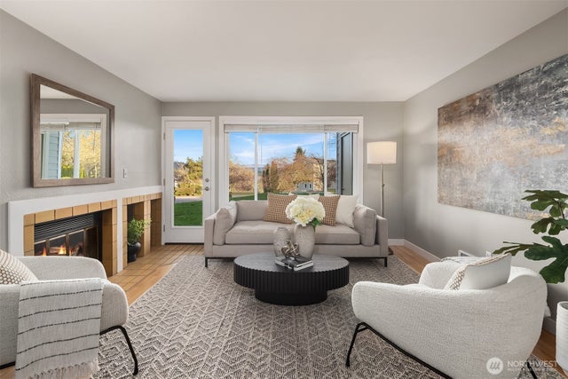 7004 155th Place Ne 7004, Redmond