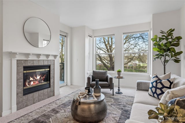 55 Williams Avenue S 203, Renton