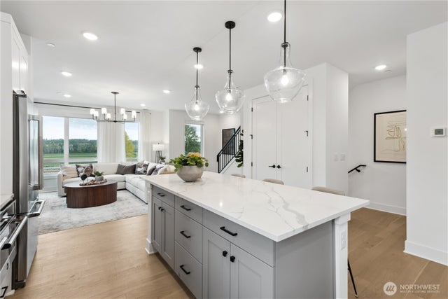 12255 138th Place Ne 1701, Redmond