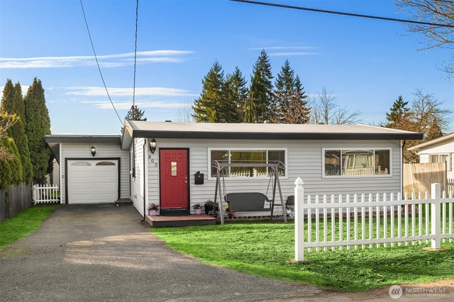 803 Dayton Avenue Ne, Renton