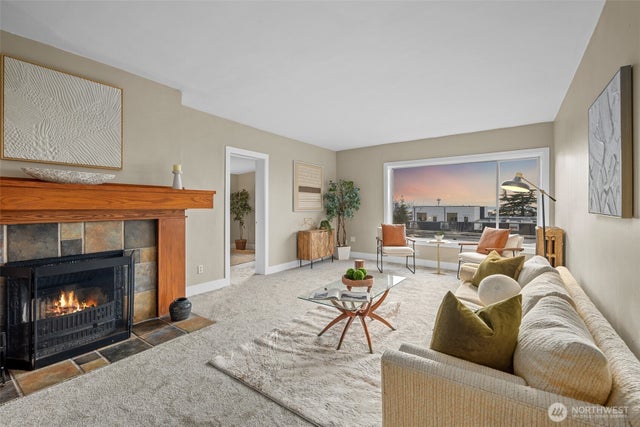 630 13th Avenue E 3, Seattle