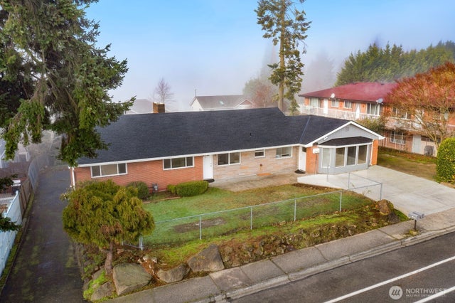 1301 Edmonds Avenue Ne, Renton