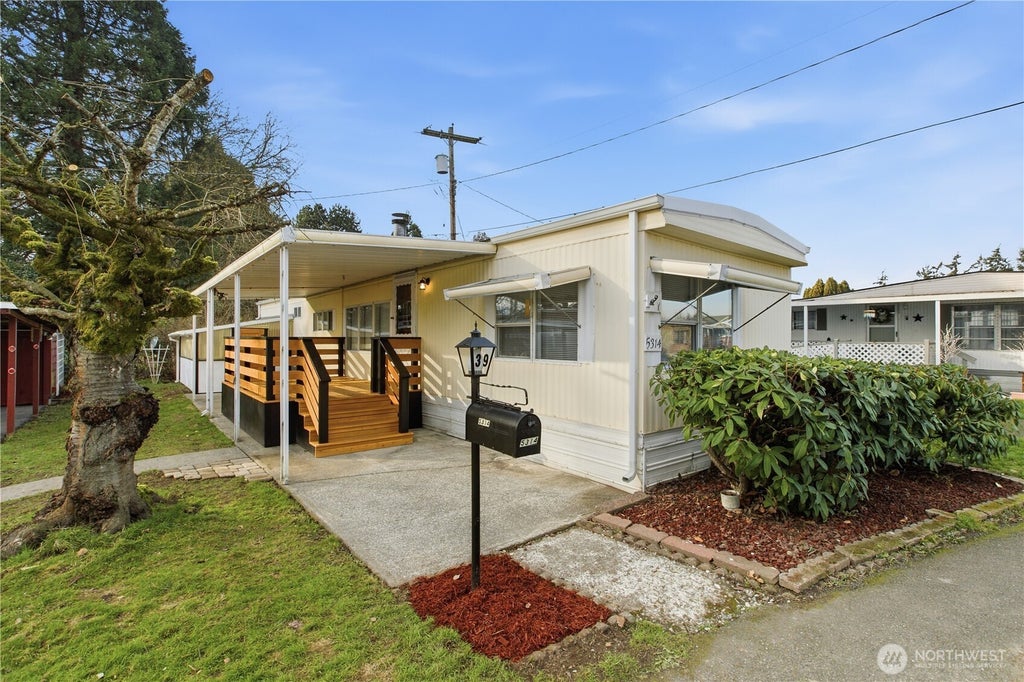 5314 69th Avenue Ct E 39, Puyallup