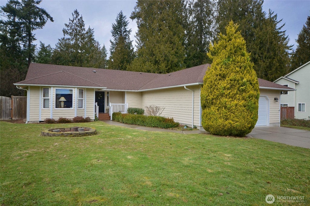 15718 Topaz Drive Se, Yelm