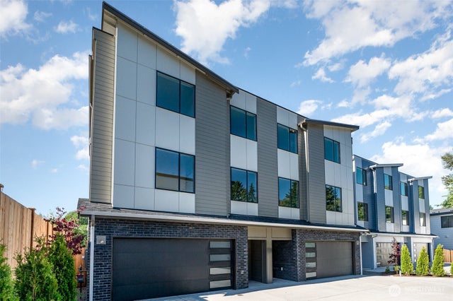 1520 243rd Place Sw B, Bothell