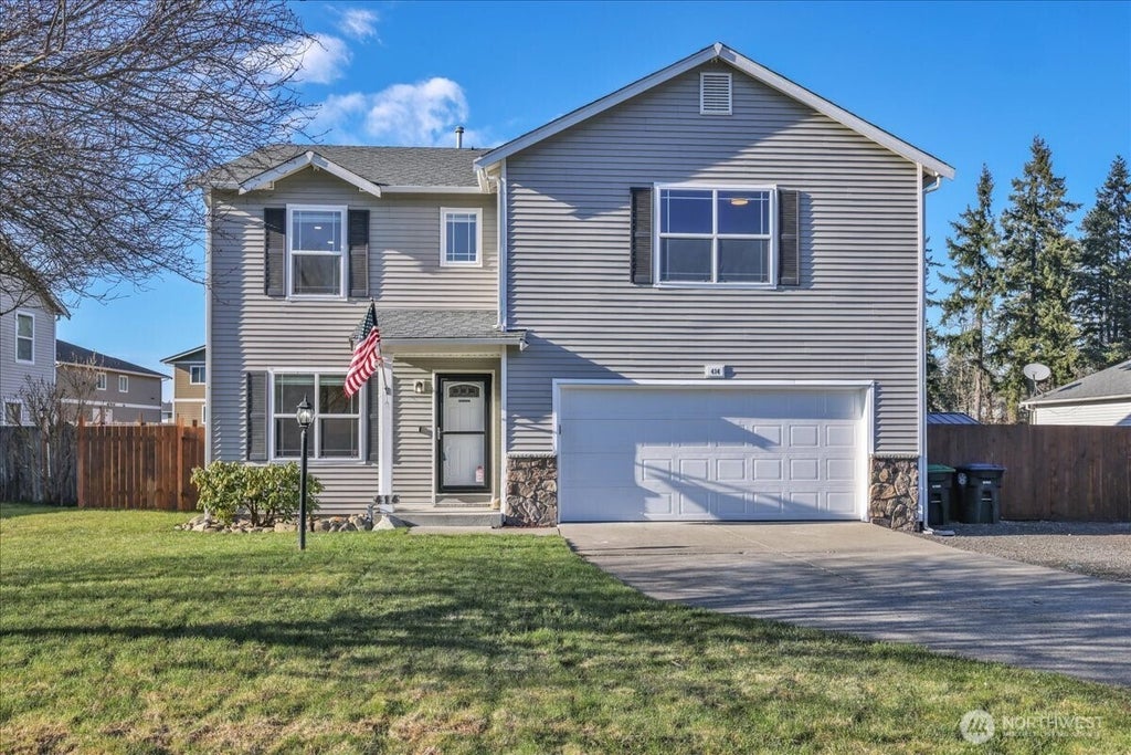 414 Easy Street Se, Rainier