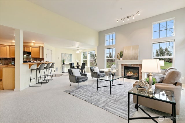 22639 Ne Alder Crest Drive 202, Redmond