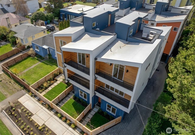 9020 13th Avenue Nw C, Seattle