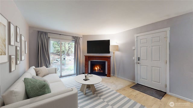 2609 S 272nd Street 33, Kent