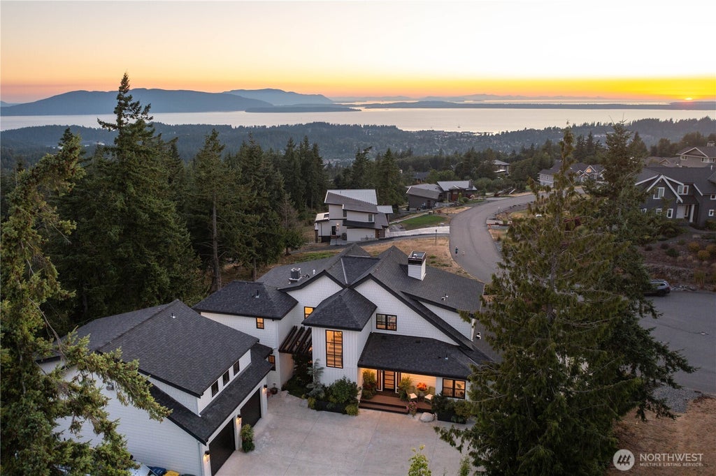 4332 Samish Crest Drive, Bellingham