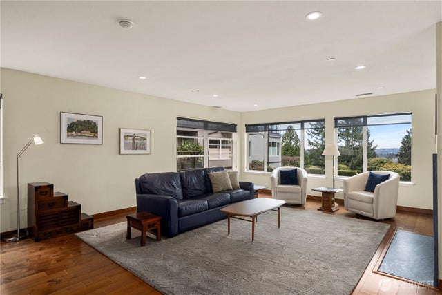 11122 Ne 41st Drive 31, Kirkland