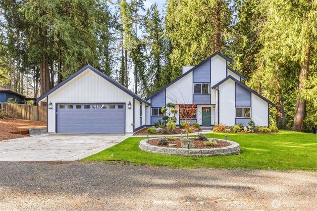 11785 Penny Place Ne, Bainbridge Island