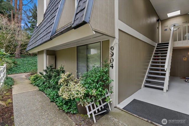 9904 Ne 124th Street 1006, Kirkland