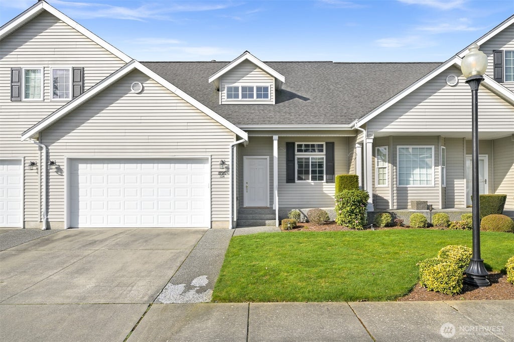 1725 Harrison Place 104, Lynden