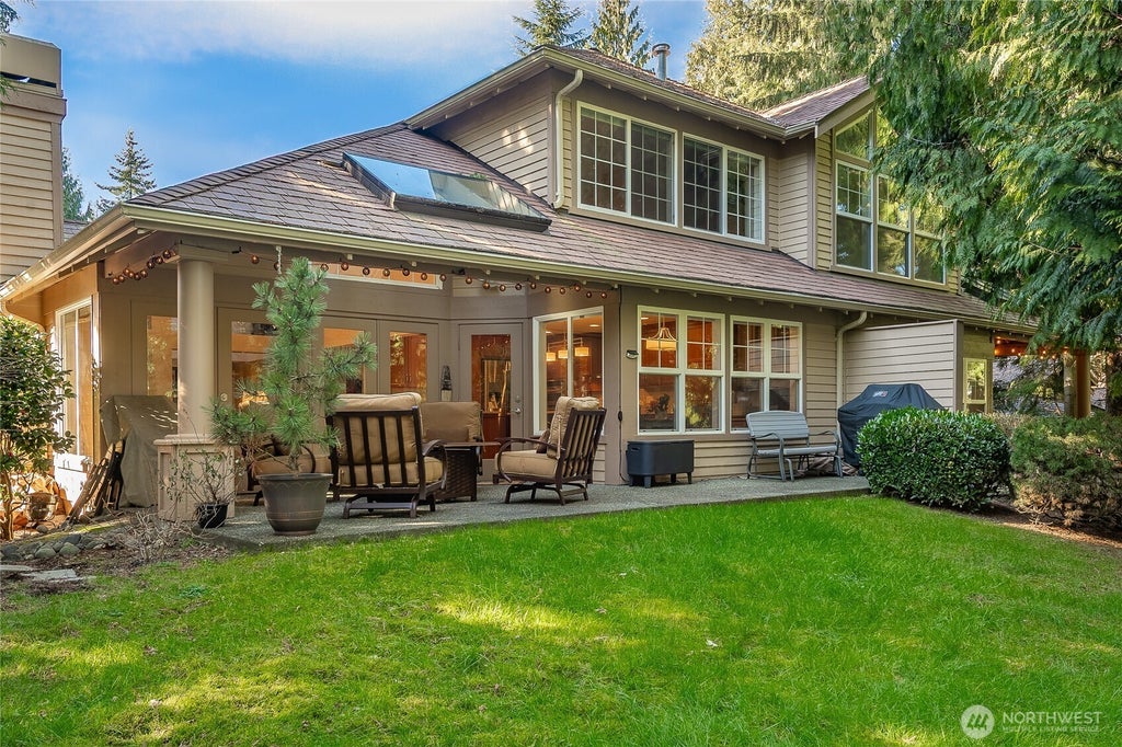 9038 Gleneagle Drive 22, Blaine