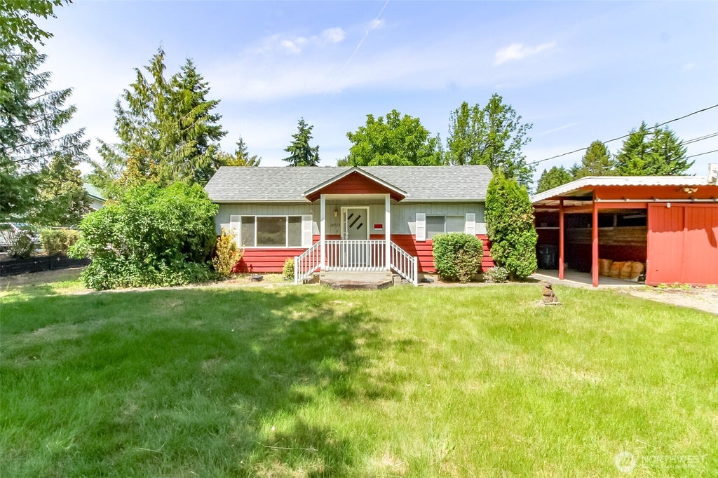 14523 Pioneer Way E, Puyallup