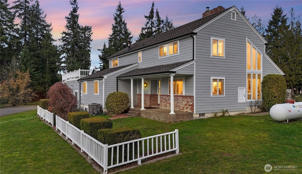 22015 146th Avenue E, Graham