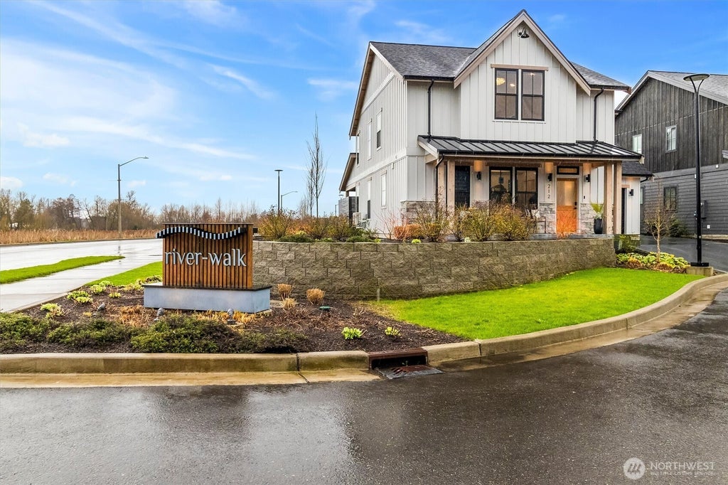 212 Riverwalk Drive, Lynden