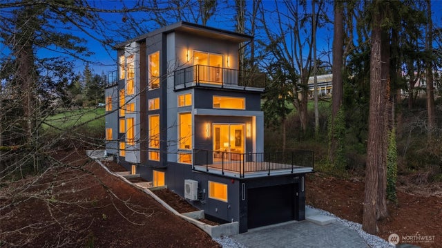 11905 89th Avenue Ne, Kirkland