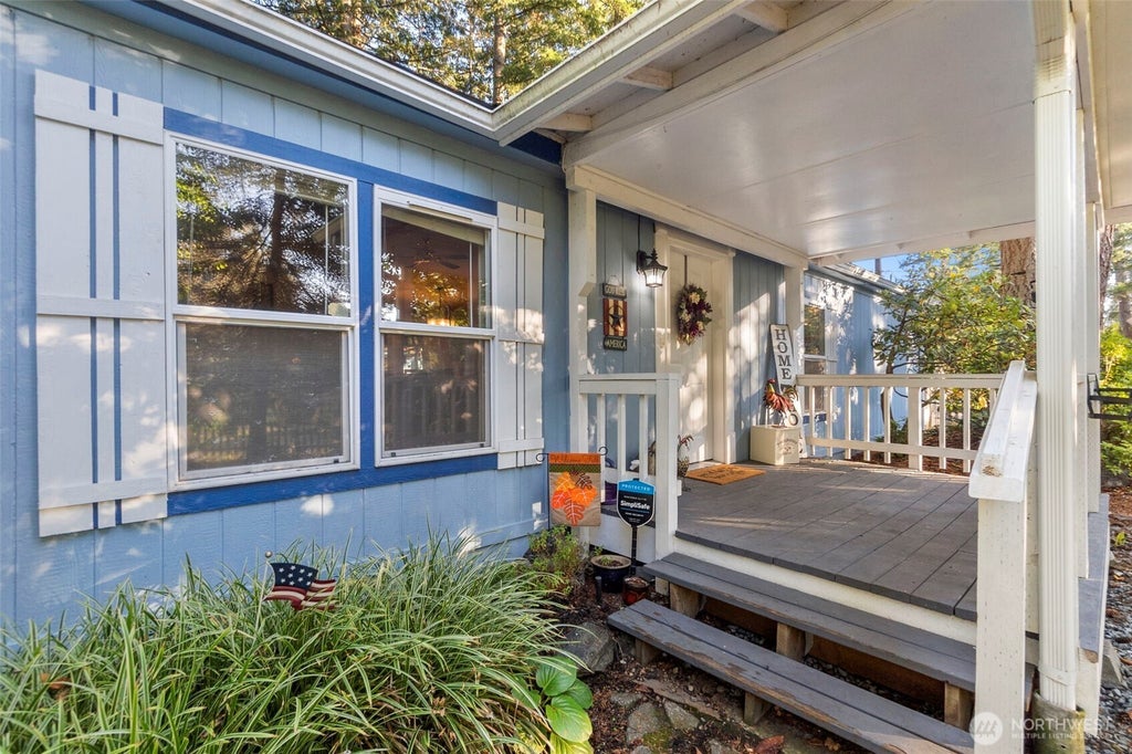 25705 51st Avenue E, Graham