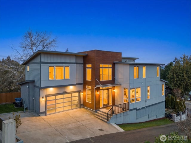 17323 Military Rd S, SeaTac