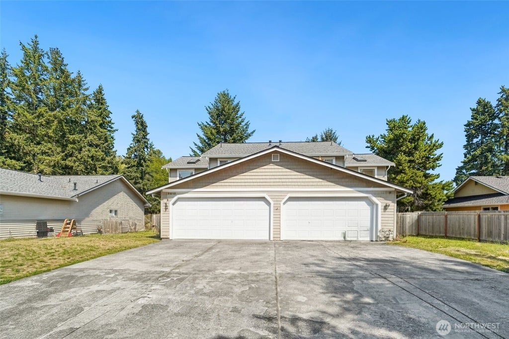 12008 12010 119th Avenue E, Puyallup