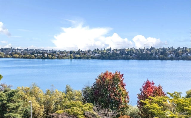 6707 Aurora Avenue N, Seattle