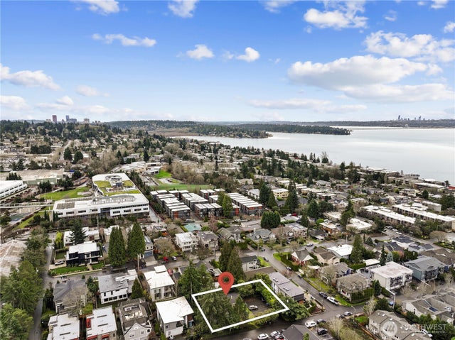 411 5th Ave S, Kirkland