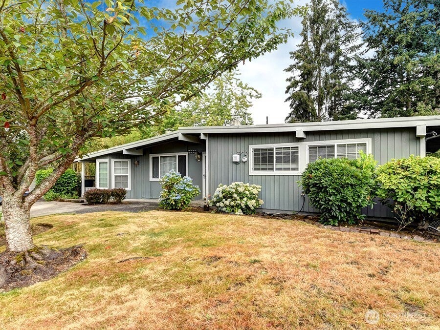 15946 Se 1st Street, Bellevue