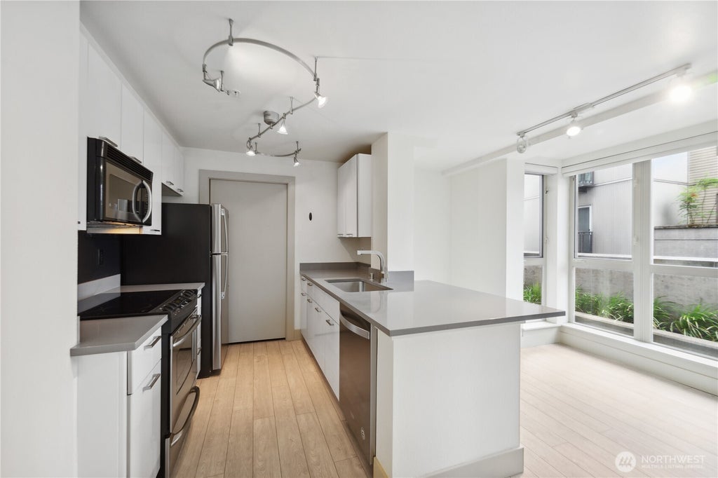 1420 E Pine Street E201, Seattle