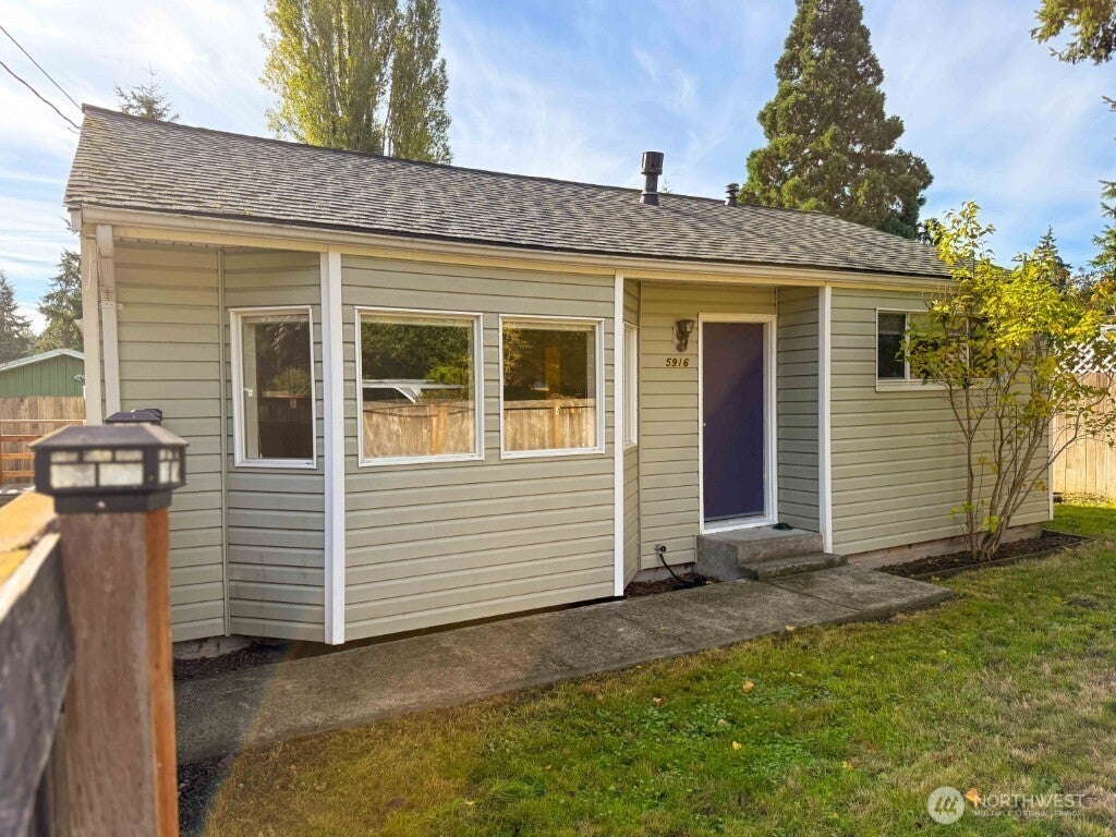 5916 207th Place Sw, Lynnwood