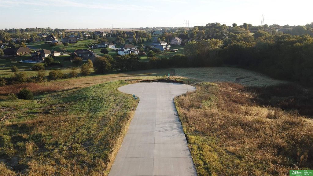 22525 Crestline Circle, Unit Lot 4, Gretna