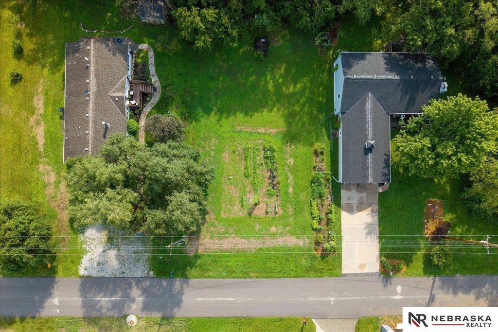 1916 Beaver Lake Boulevard, Plattsmouth