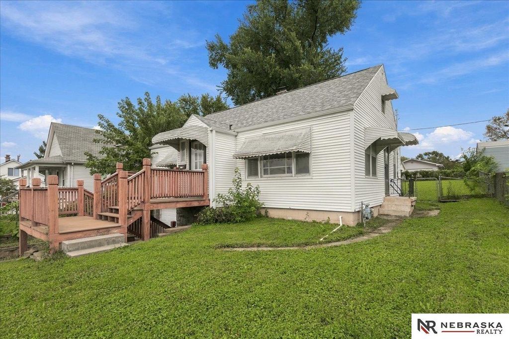 4115 S 39th Street, Omaha