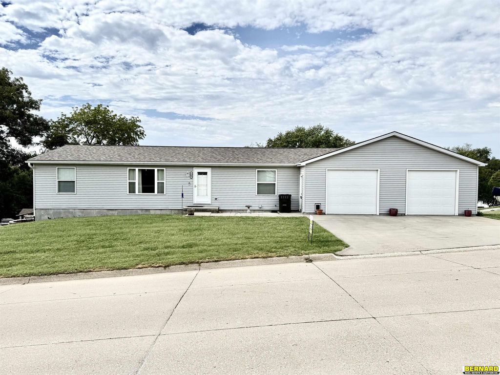 1303 N 6th Street, Nebraska City