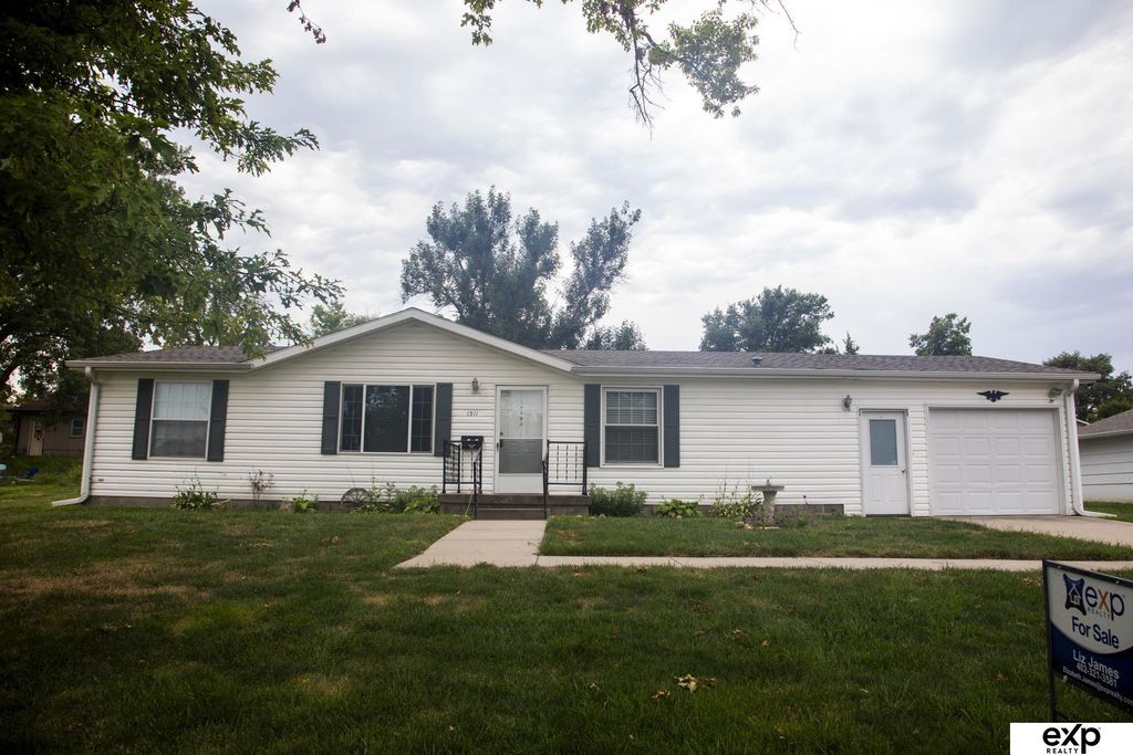 1311 6 Street, Auburn