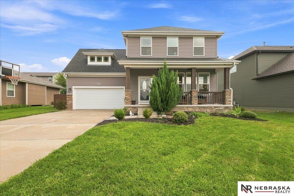 10212 Rosewater Parkway, Bennington