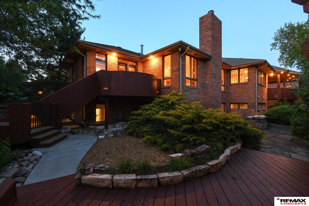 4845 Old Creek Road, Lincoln