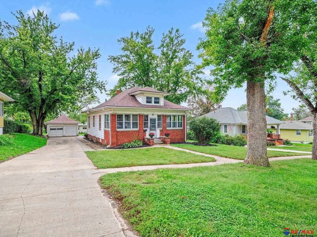 429 E 3rd Street, Papillion