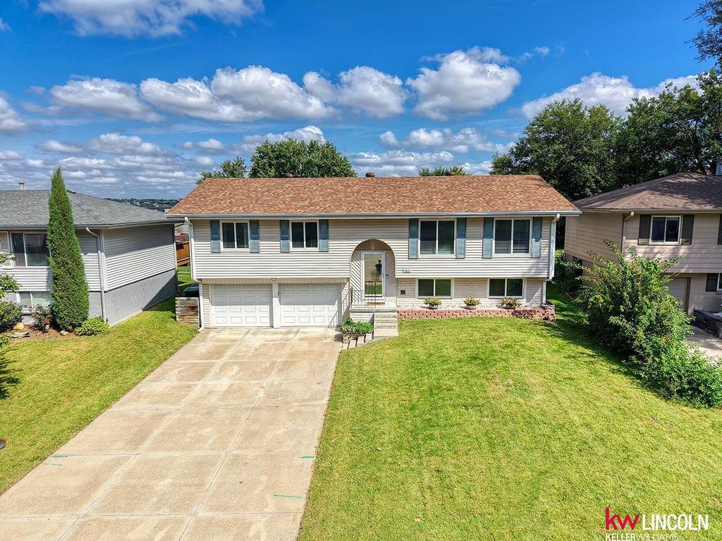 5613 S 139th Street, Omaha