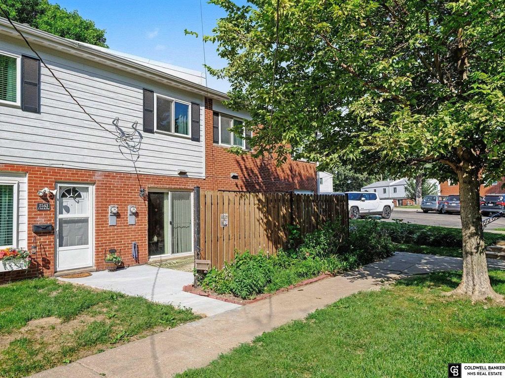 2543 S 3 Plaza, Omaha