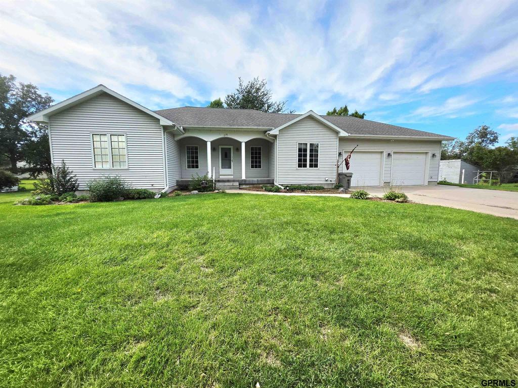 116 N 3rd Street, Geneva