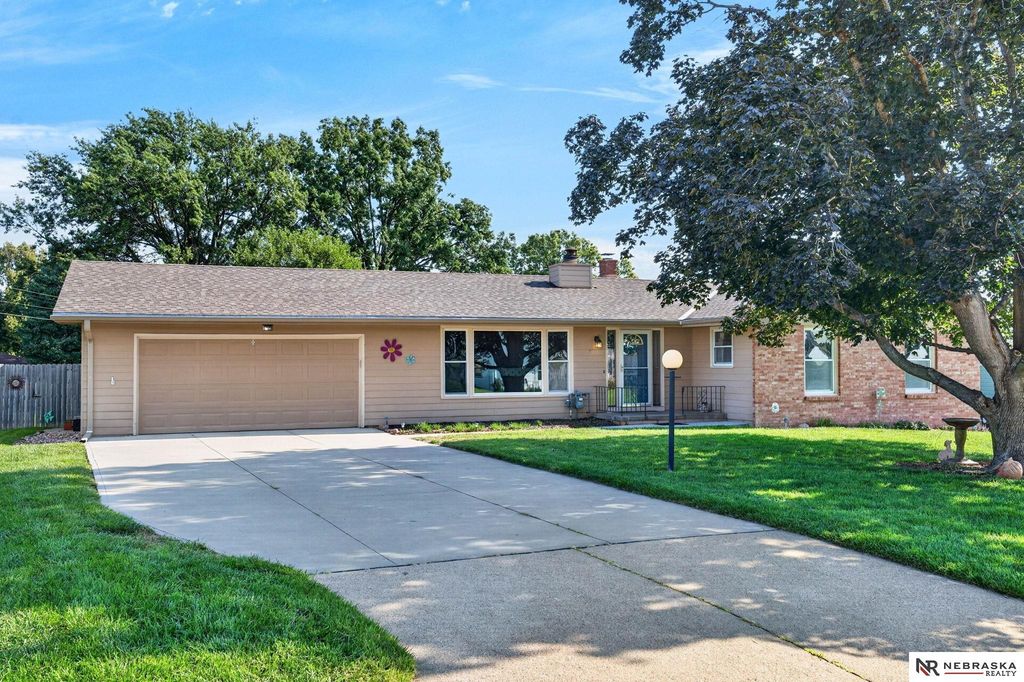 10320 Hilltop Road, Omaha