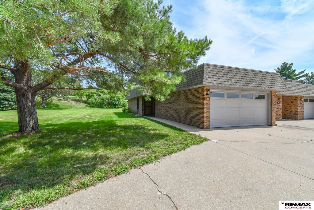 3400 Neerpark Drive, Lincoln