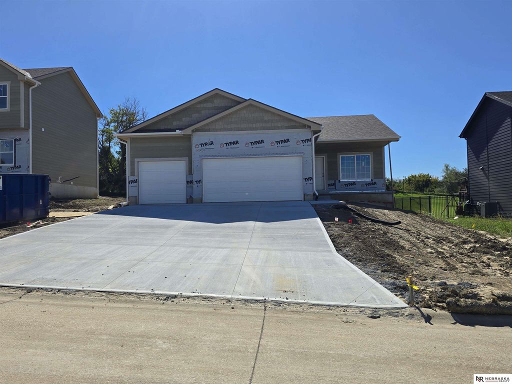 17155 Abigail Street, Bennington