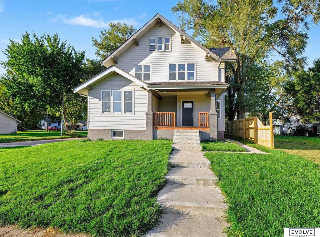 1828 Locust Street, Omaha